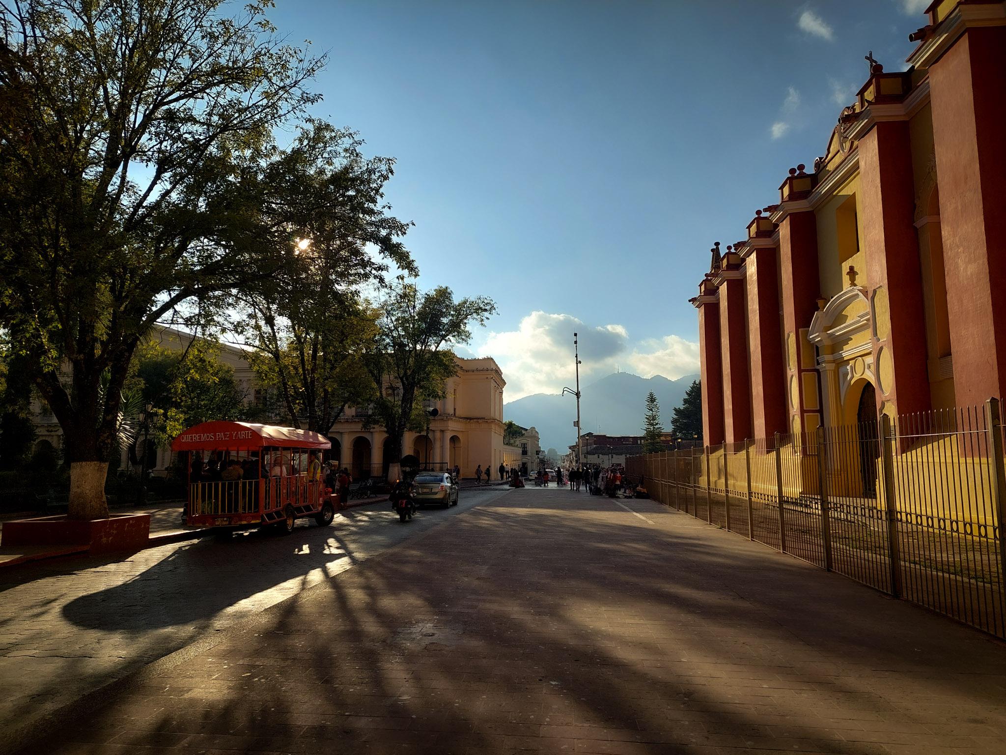 Fotografía callejera y de arquitectura por Edgar Bravo