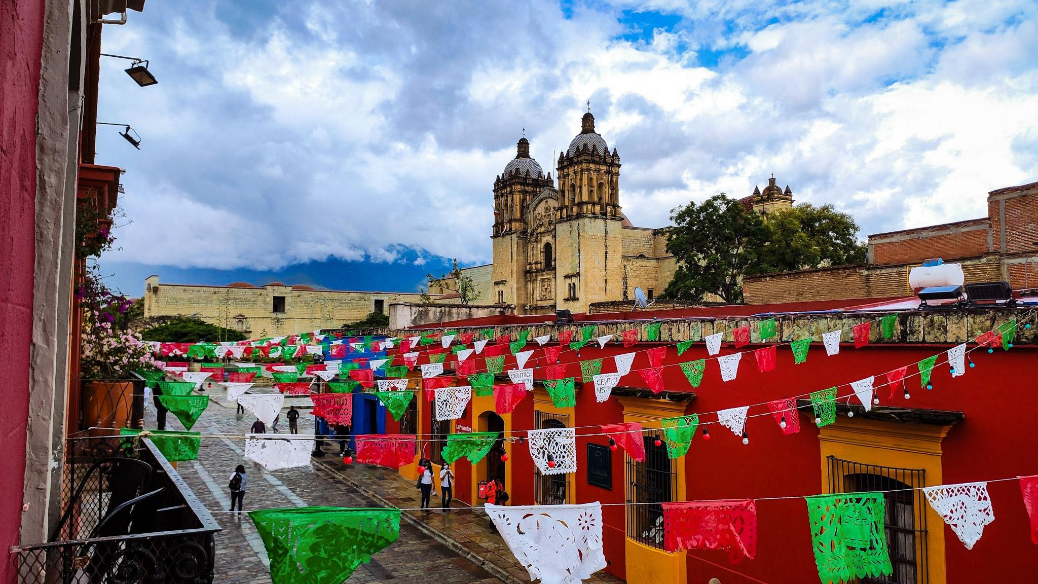 Fotografía callejera y de arquitectura por Edgar Bravo