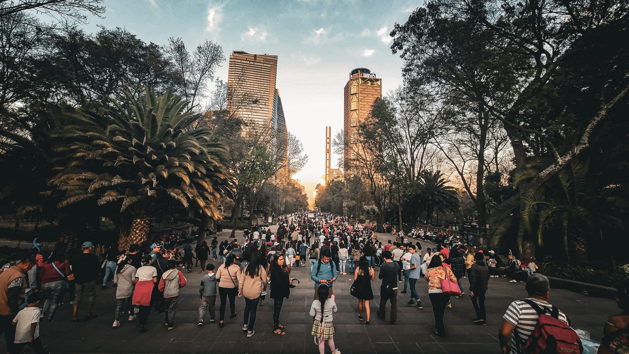 Fotografía callejera y de arquitectura por Edgar Bravo