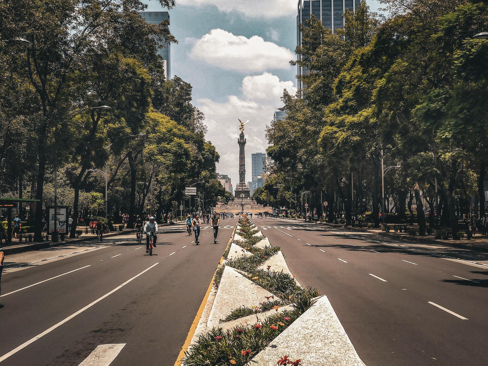 Fotografía callejera y de arquitectura por Edgar Bravo