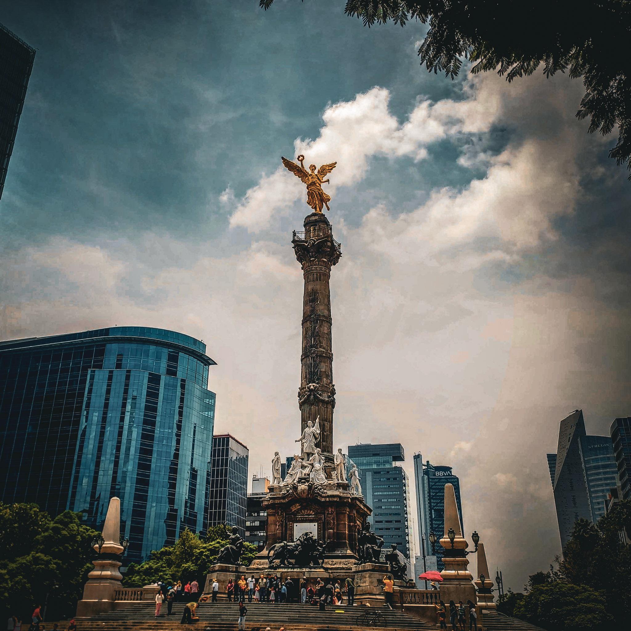 Fotografía callejera y de arquitectura por Edgar Bravo