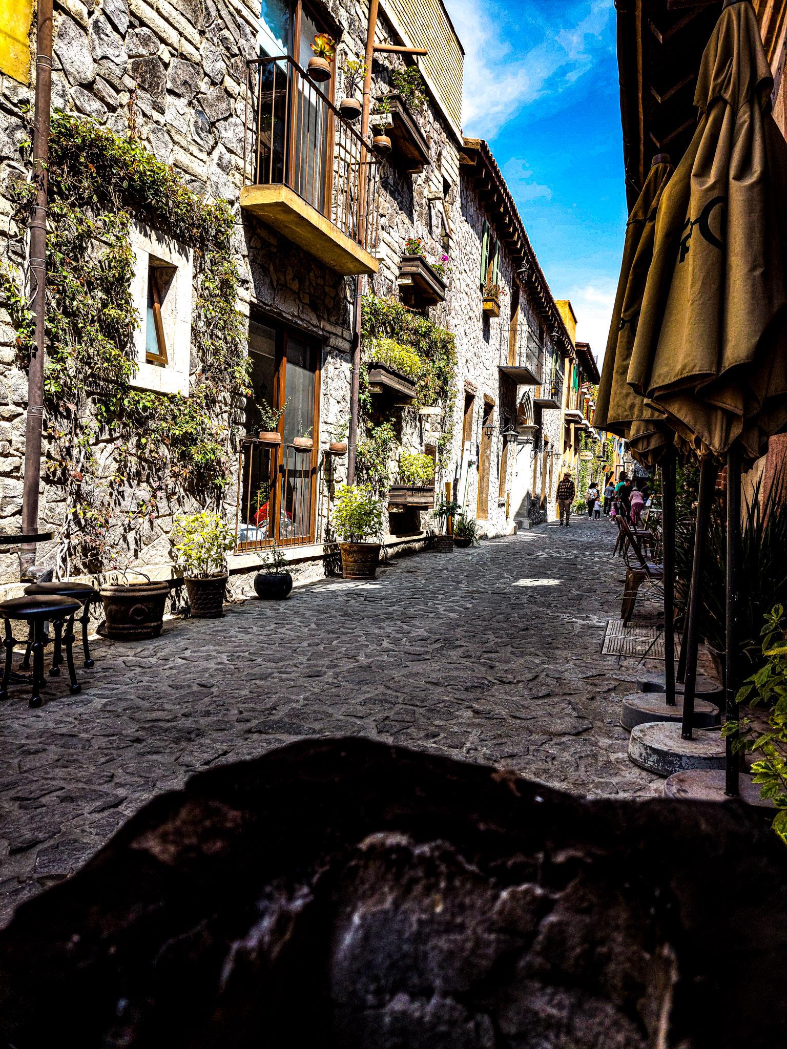 Fotografía callejera y de arquitectura por Edgar Bravo