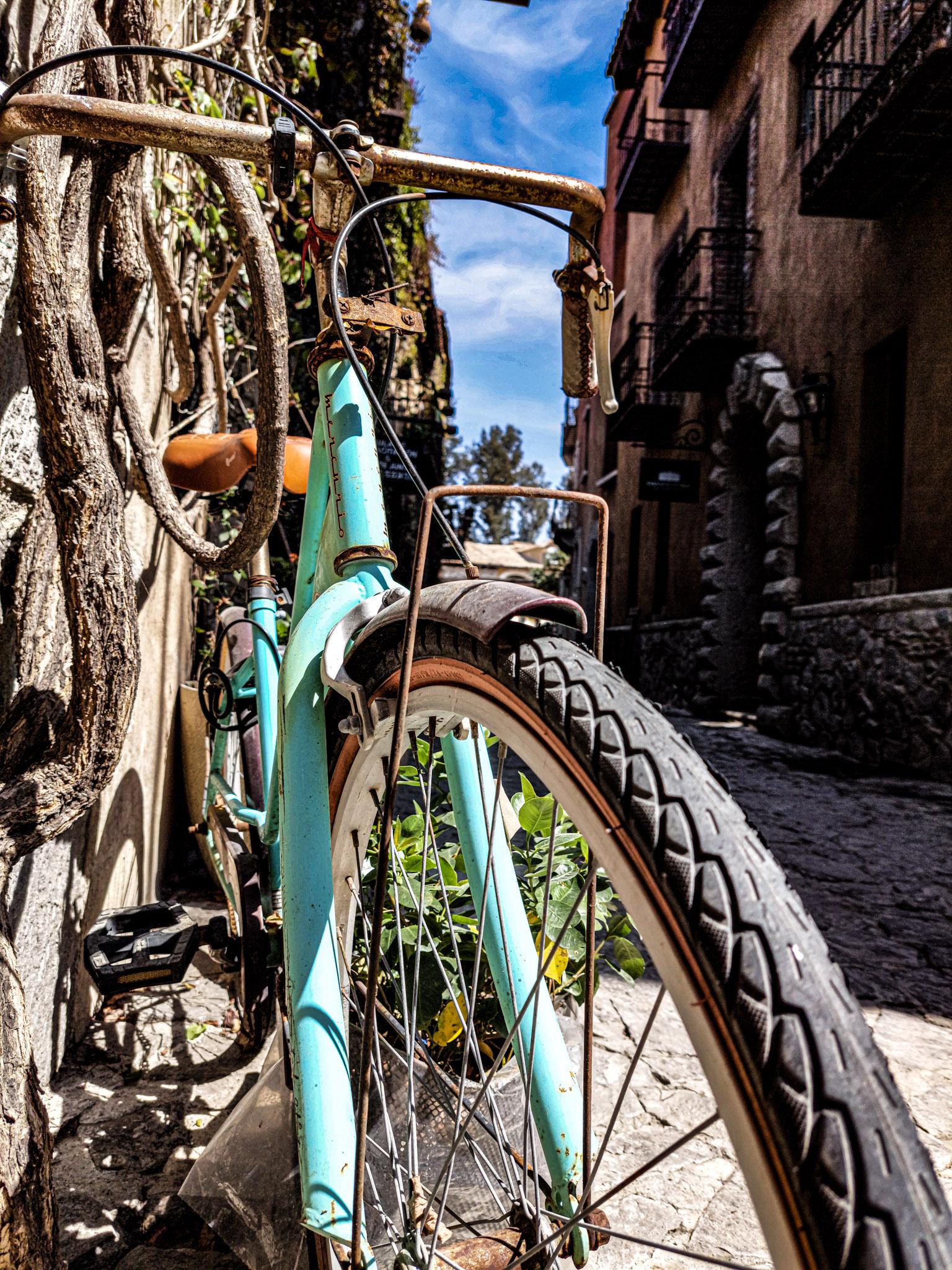 Fotografía callejera y de arquitectura por Edgar Bravo