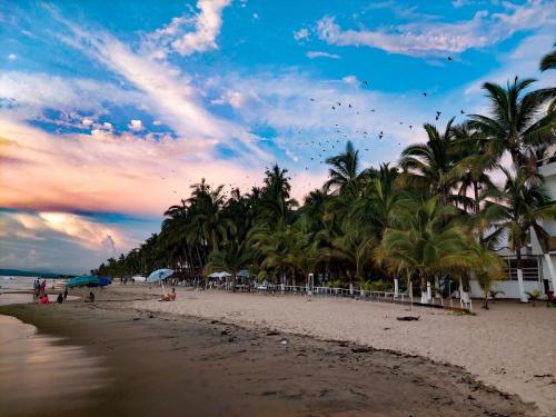 Reflejos de Dios en Guayabitos, Riviera Nayarit, by Edgar Bravo