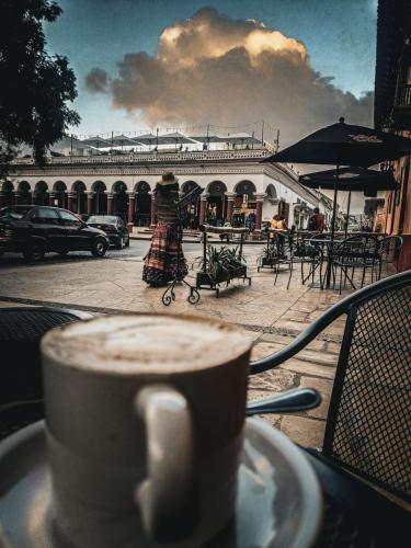 Cafecito en San Cristóbal de las Casas, Chiapas, México by Edgar Bravo